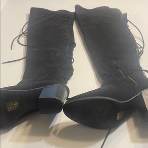 Elegant Black Knee-High Women's Boots